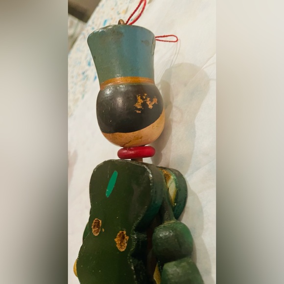 Vintage M. Gschnitzer Austrian Wooden Pull String Jointed Soldier & Bear Puppet - Picture 5 of 13